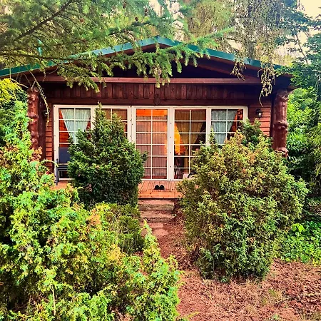 Holzhaus Baerenhoehle Am Wald Und See Neuruppin Exterior foto